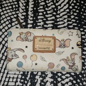 Loungefly Disney Dumbo Zipper Wallet